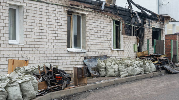 24/7 Emergency Fire Damage Removal experts in Hamilton, MO